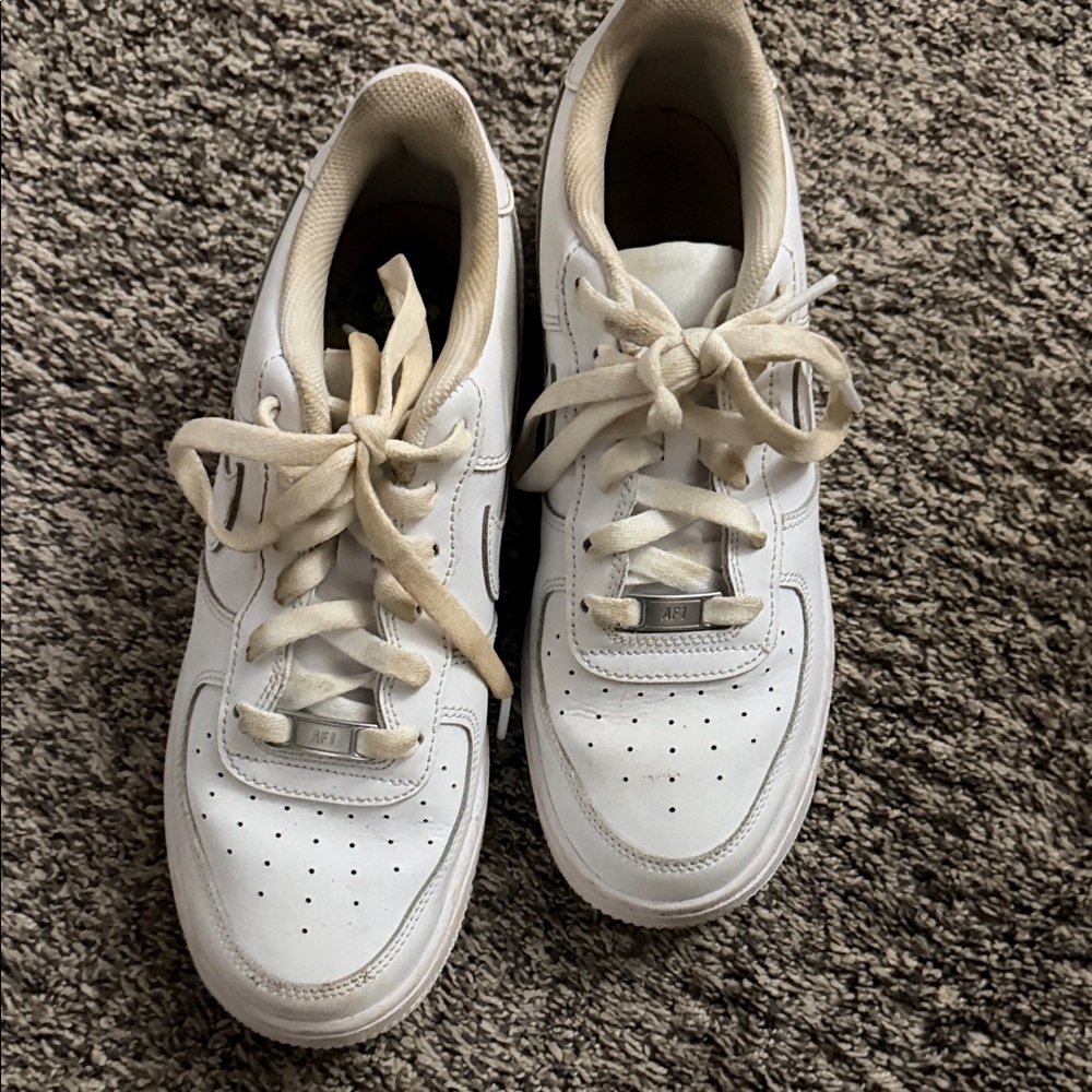 Nike Kids White and Cream Sneakers